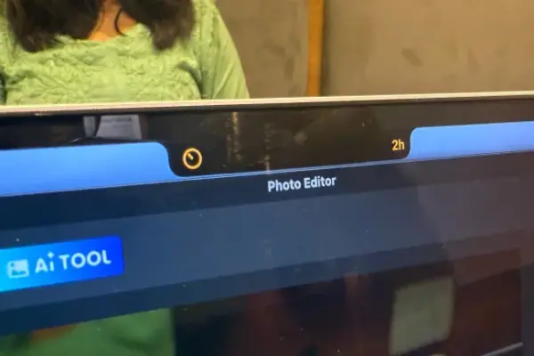 Tôi ghét phần khuyết trên Macbook, nhưng ứng dụng này đã khiến tôi yêu thích nó